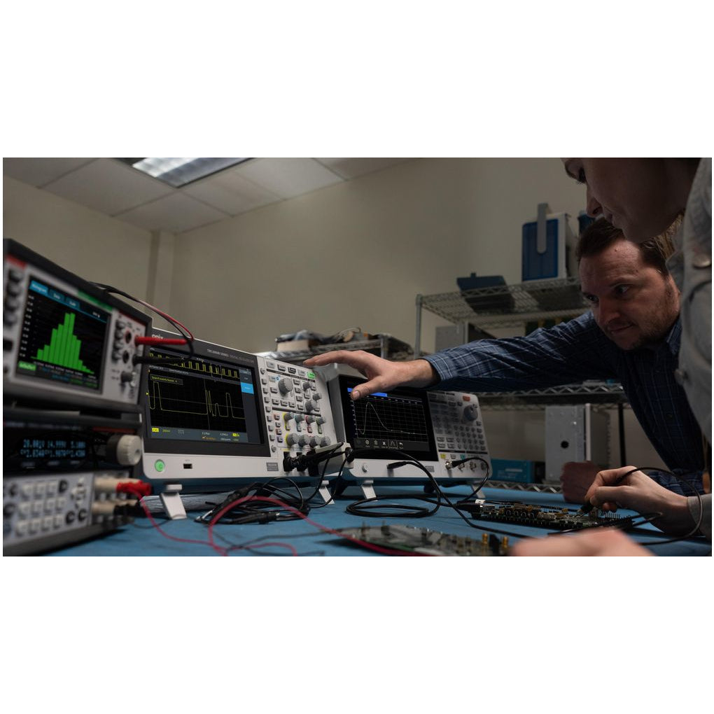 Tektronix TBS2204B Digital lagringsoscilloskop